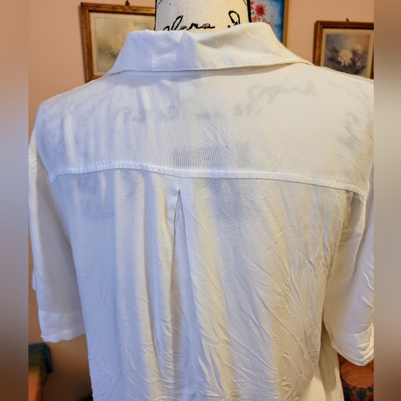 Sim & Sam Cropped White Button-Up Top - Picture 4 of 7